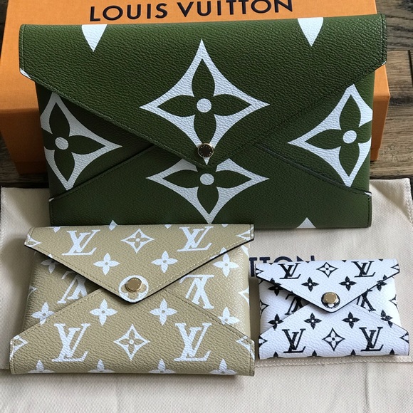 ❌SOLD❌Louis Vuitton Giant Collection Kirigami - Picture 2 of 6